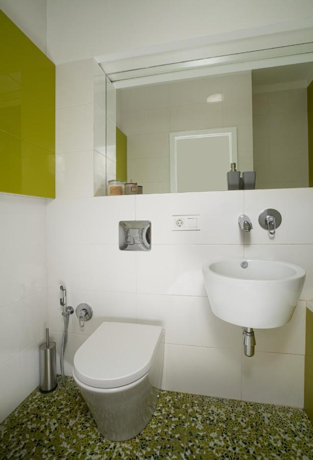 White Attic Apartment Odessa Dış mekan fotoğraf